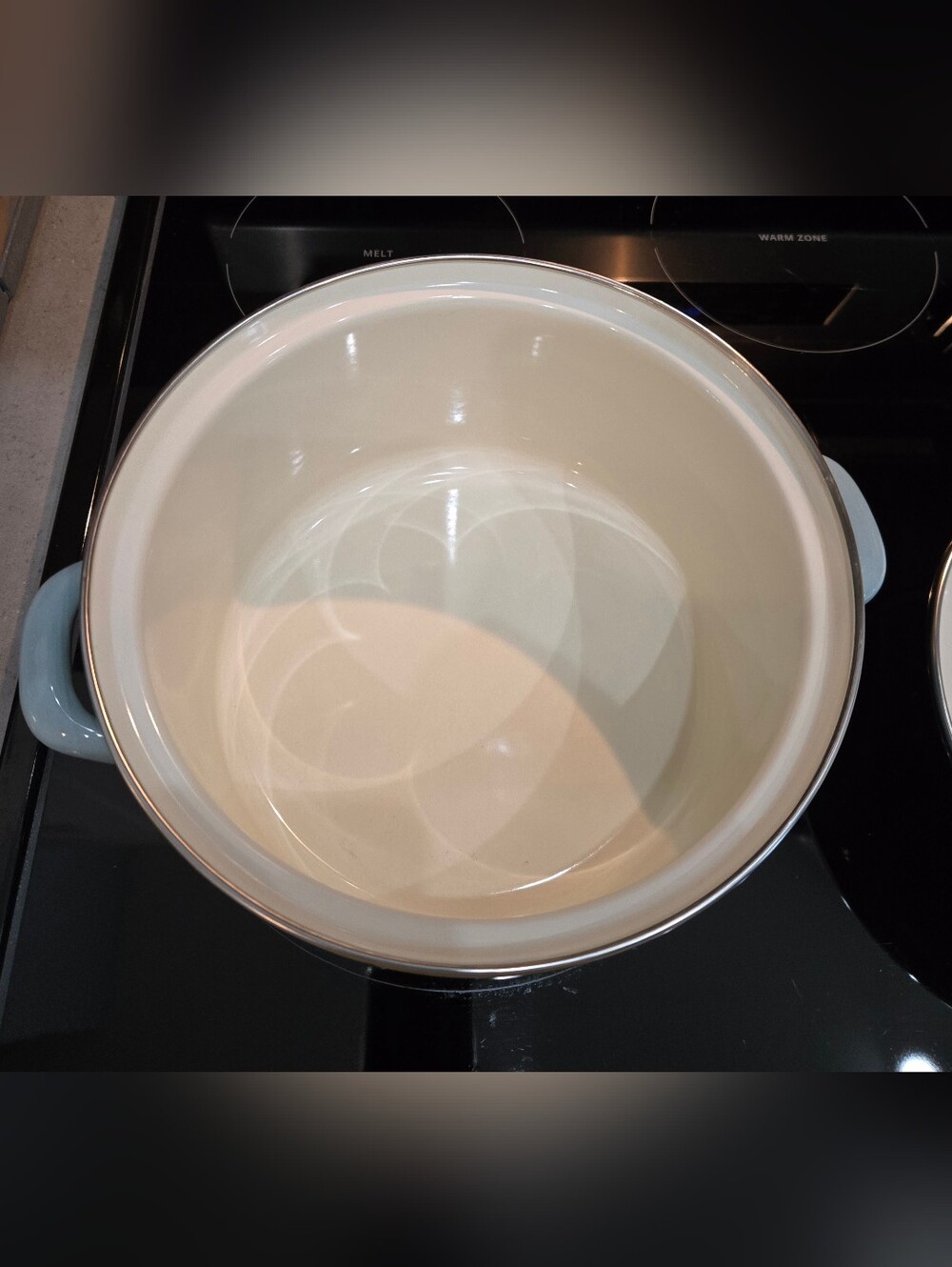 Le Creuset Enamel Cassorel/ Sea Salt with Lid (NWOT) - Picture 5 of 10